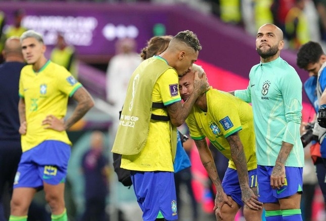 Brazil bị Croatia loại sau loạt đá luân lưu