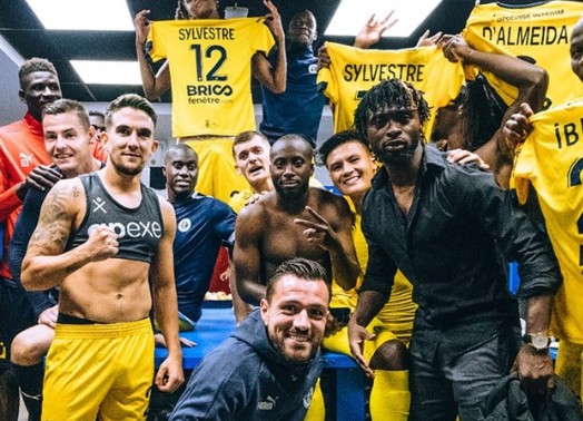 Quang Hải vào sân từ ghế dự bị, Pau thắng trận thứ hai liên tiếp