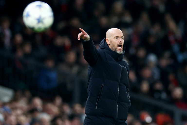 MU bị loại khỏi Cúp C1, Ten Hag lớn tiếng thanh minh