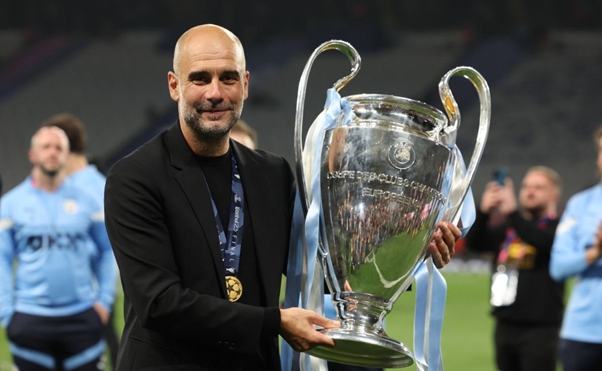 Pep Guardiola đã làm cho thế giới bóng đá phải tôn vinh