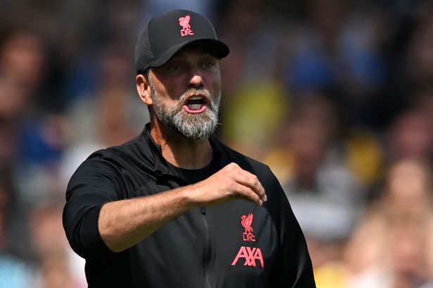 HLV Klopp từ chối lời mời béo bở