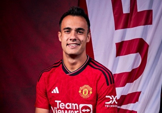 Điên cuồng mua sắm trong ngày cuối kỳ chuyển nhượng, MU đưa về tới 3 tân binh