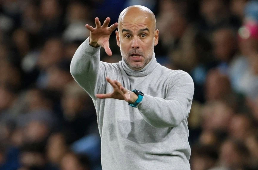 Pep: Ronaldo là quái vật, còn Messi là bố của quái vật