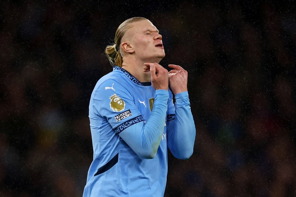 Man City sụp đổ trước Tottenham