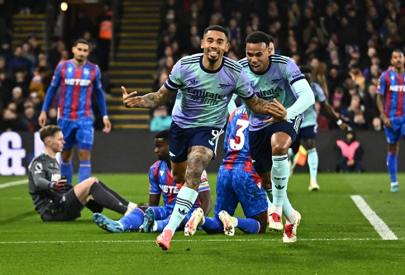 Arsenal tạo thống kê chưa từng có