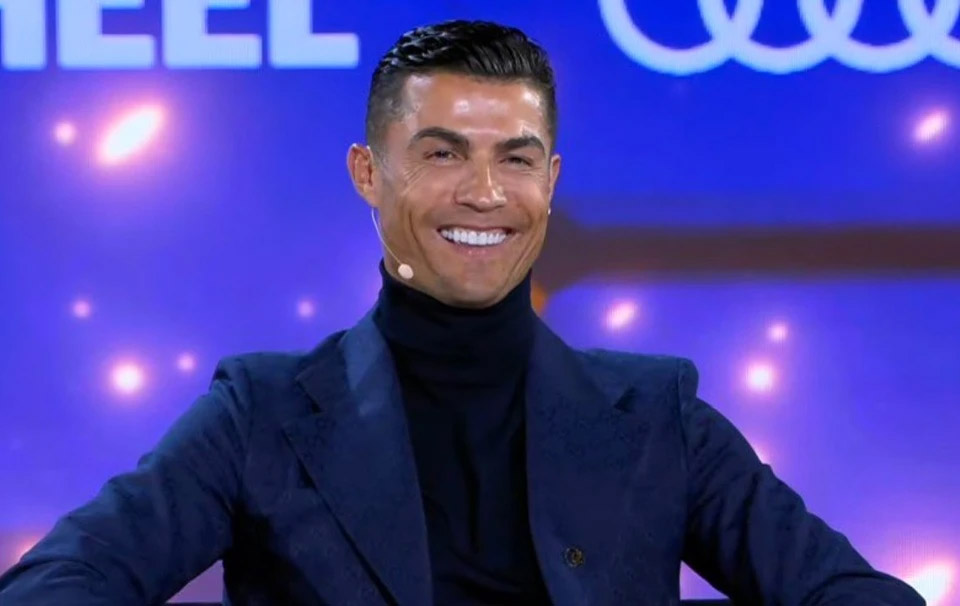 Ronaldo: "10 năm nữa tôi mới giải nghệ"