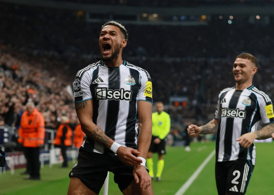 Newcastle tái lập kỳ tích ở Champions League