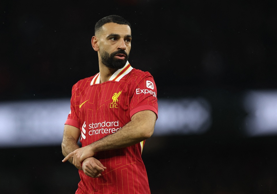 Salah tiến gần kỷ lục 22 năm của Premier League