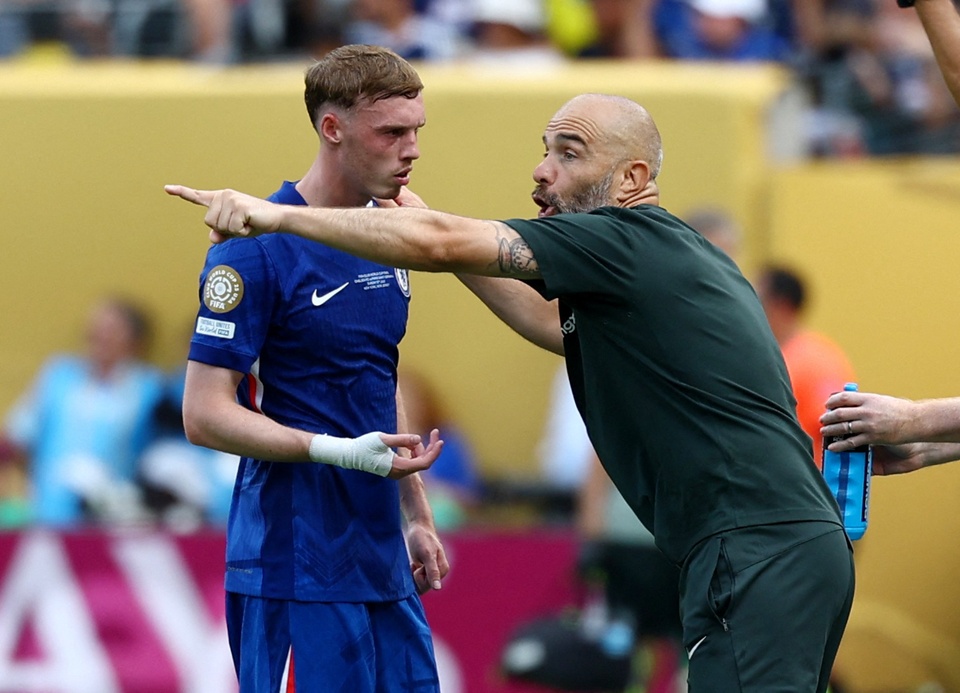 Chelsea suýt bị loại khỏi Champions League