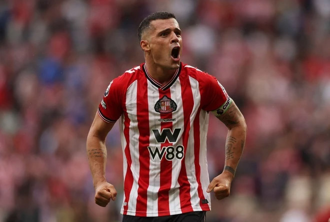 Tân binh Premier League lập kỳ tích