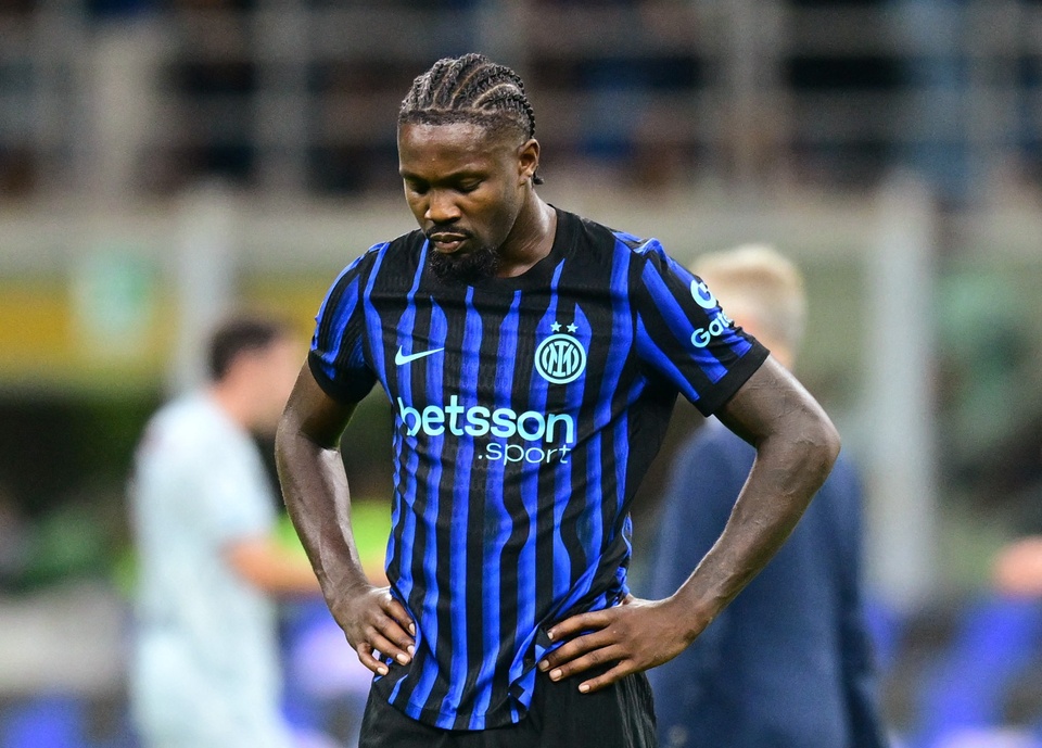 Inter Milan thua ngược khó tin