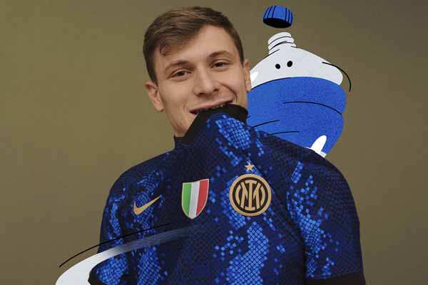 MU ký tự do Boateng, Real tranh Barella